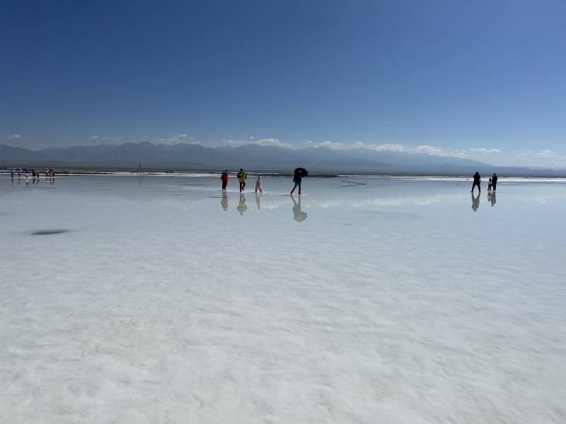 敦煌租車商務(wù)租車服務(wù)中需要注意些什么？