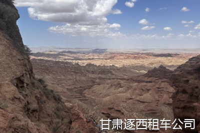 我們5個(gè)人從上海出發(fā)，想包輛SUV走青甘大環(huán)線，大概多少錢？  